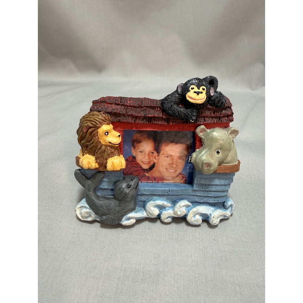 Figi Graphics Picture Frame Noahs Ark 3D Resin 90s Vintage Nursery Decor Small